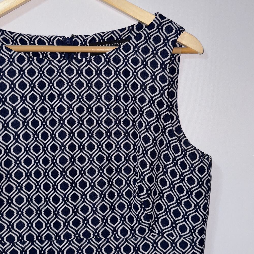 Tahari short sleeve Blue and White Geometric Print Dress women Size 12 - Picture 3 of 7
